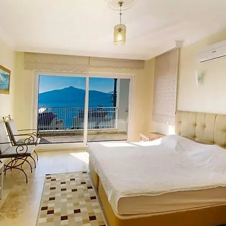 Sleeps 10 Pool Wifi Villa